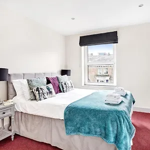 cheltenham-apartments-harrogate.yorkshirehotels.net/